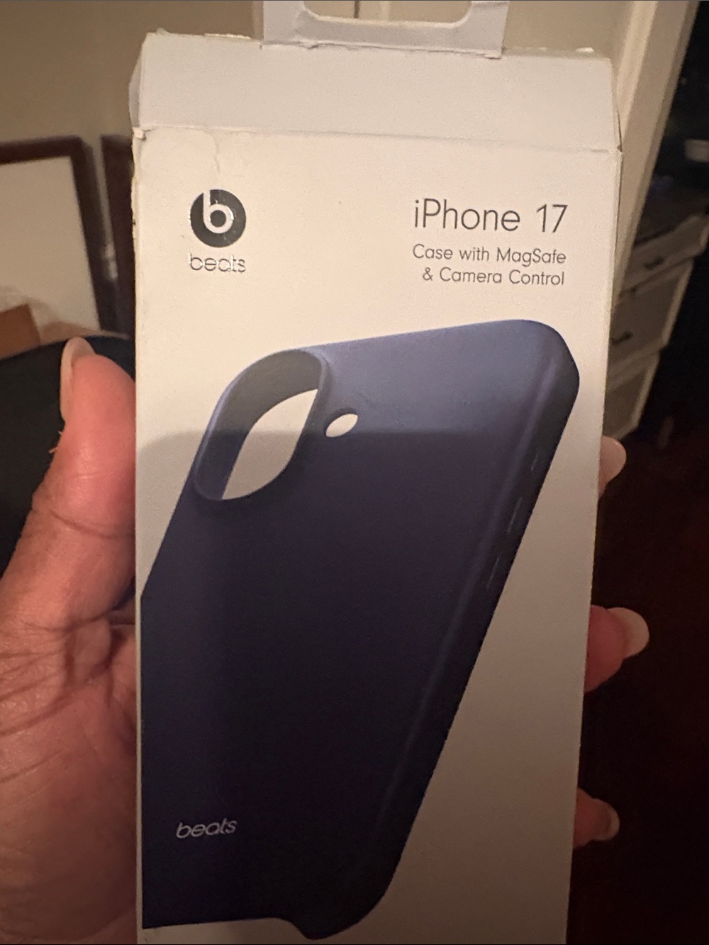 Beats IPhone 17 case in Bedrock Blue